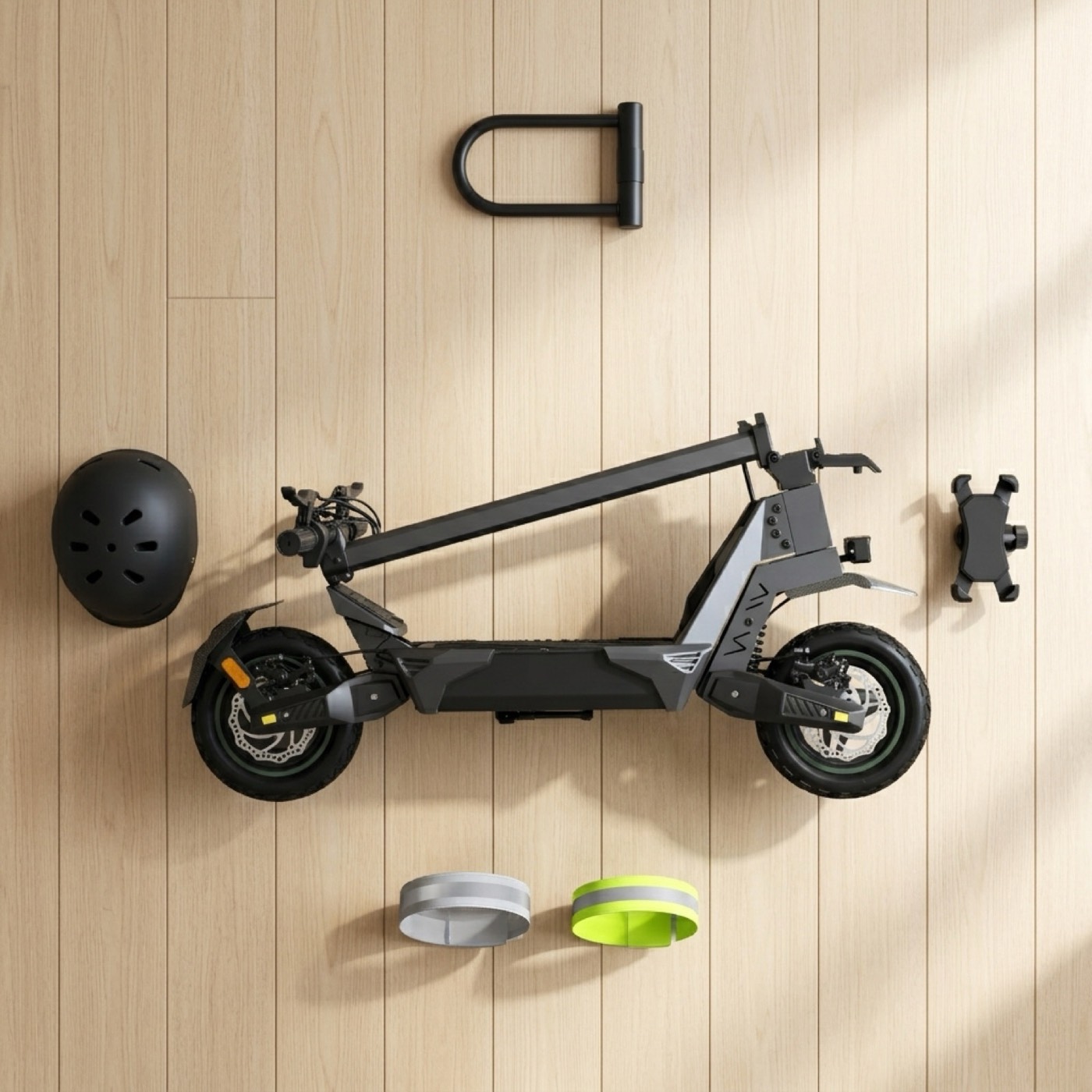 VOLTAN Complete Pack: scooter, U-lock, helmet, phone mount and reflective bands